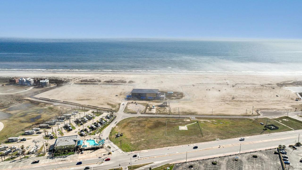 Tropical Springs Studio Apartment Two Queen Beds Galveston Eksteriør billede